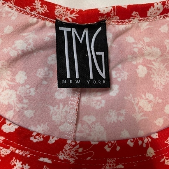 🐶🐶Girls TMG size medium red floral dress🐶🐶 - Picture 3 of 5